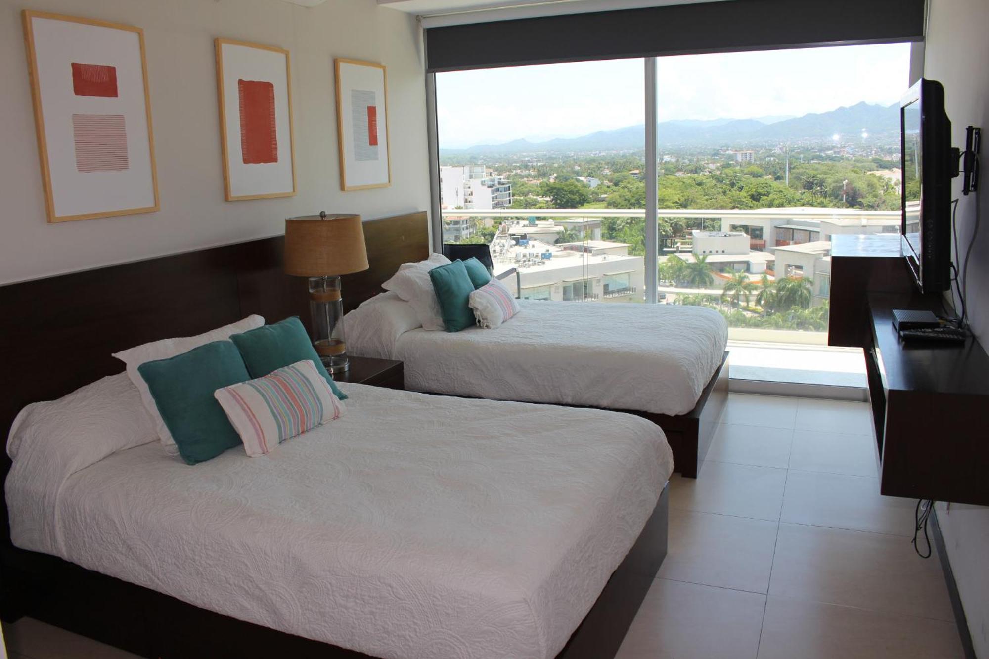 PENINSULA VALLARTA , Departamentos Piso 8 y 10 hacia el Mar Puerto Vallarta Exterior foto